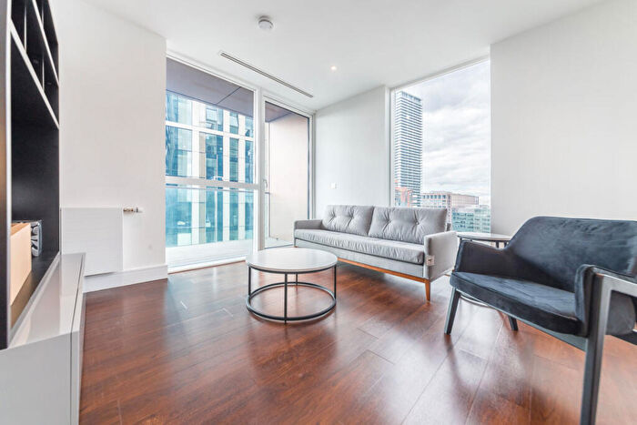 1 Bedroom Flat To Rent In Harbour Way, Canary Wharf, E14