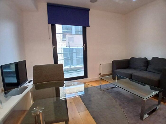 1 Bedroom Apartment To Rent In Baker's Row, London, EC1R