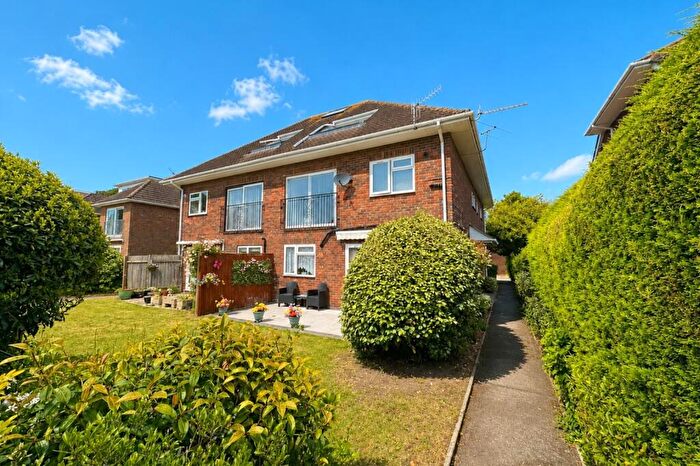 2 Bedroom Flat For Sale In Sunningdale Lodge, Lymington Road, Highcliffe, Dorset., BH23
