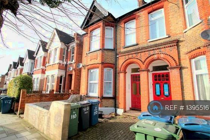 Studio To Rent In Vaughan Road, London, HA1