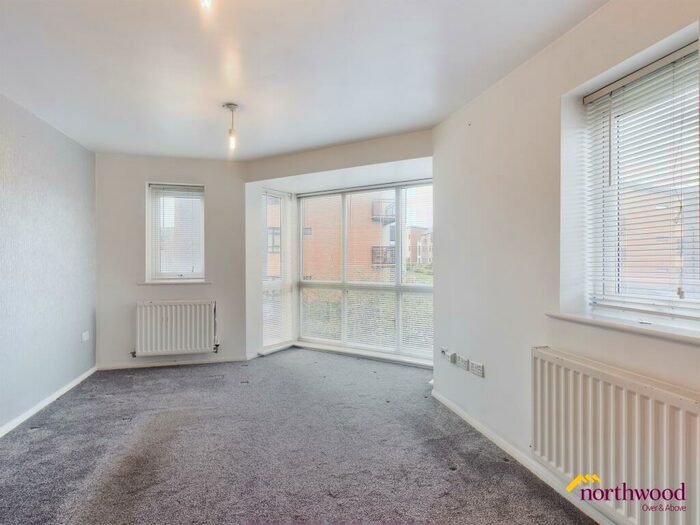 2 Bedroom Flat To Rent In Crownford Avenue, Hanley, ST1