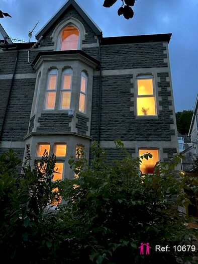 5 Bedroom Semi-Detached House To Rent In Tyfica Crescent, Pontypridd, CF37