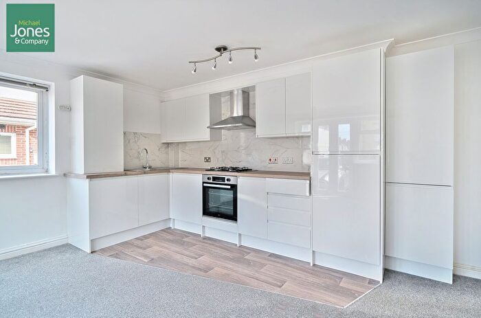 2 Bedroom Flat To Rent In Penhill Road, Lancing, West Sussex, BN15