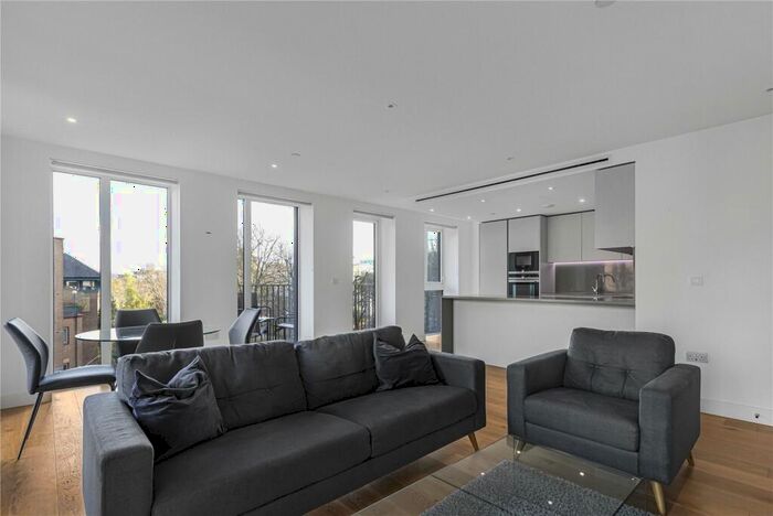 2 Bedroom Apartment To Rent In Ariel House, Wapping, E1W