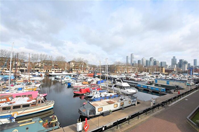 2 Bedroom Apartment To Rent In Transom Close, London, SE16