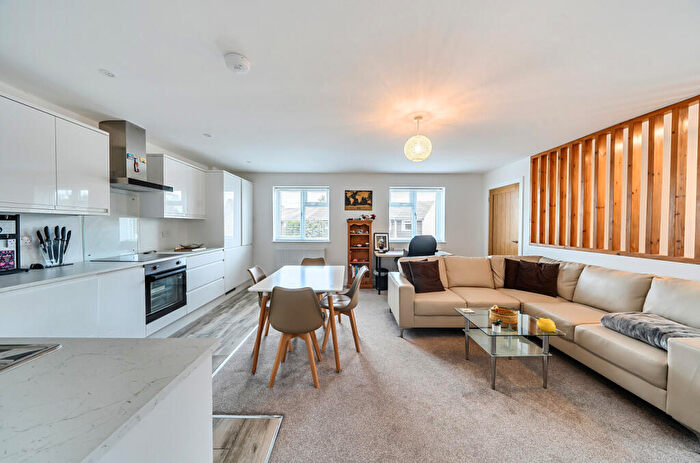 2 Bedroom Apartment For Sale In Headley Way, Headington, Oxford, OX3