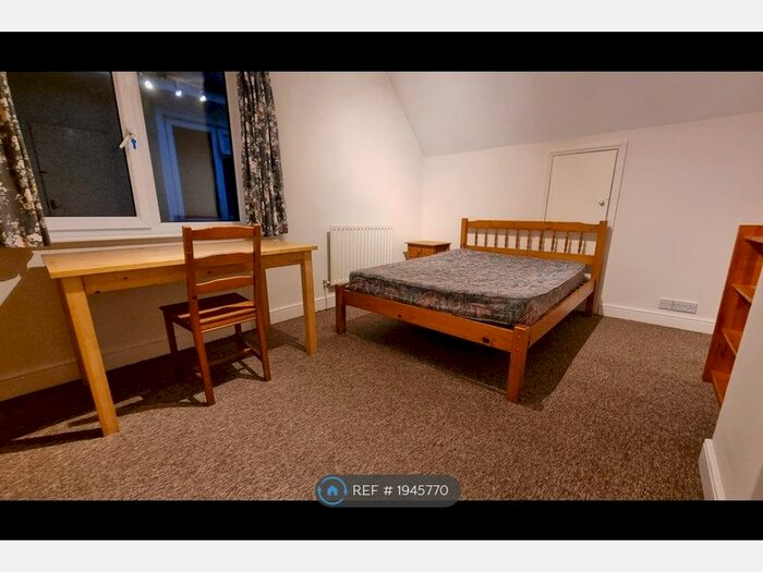 4 Bedroom Semi-Detached House To Rent In Littlebourne Road, Canterbury, CT1