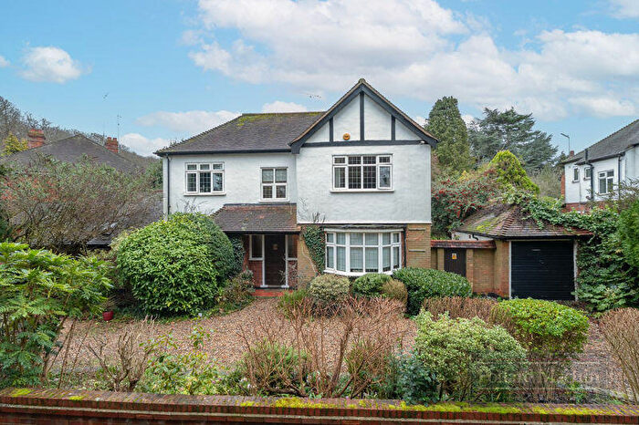 3 Bedroom Detached House For Sale In Elmfield Way, Sanderstead, Surrey, CR2