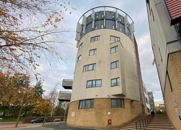 2 Bedroom Flat To Rent In Godinton Road, Ashford TN23