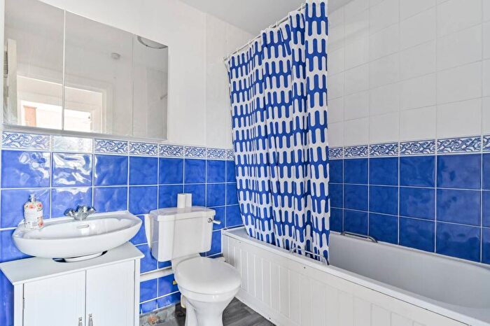 1 Bedroom Flat To Rent In Cavendish Road, Balham, London, SW12