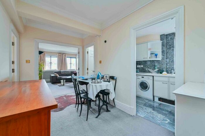 1 Bedroom Flat To Rent In X, Baker Street, London, NW1