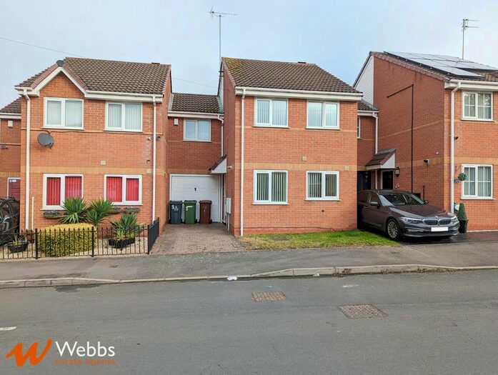 3 Bedroom Mews To Rent In Pauls Coppice, Brownhills, Walsall, WS8