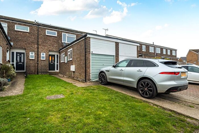 3 Bedroom Terraced House For Sale In Lambert Walk, Thame, OX9