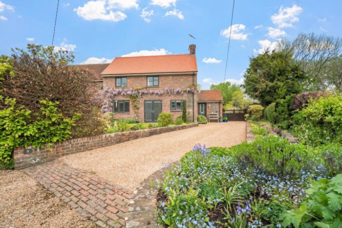 3 Bedroom Link Detached House For Sale In Bere Regis, Wareham, Dorset, BH20