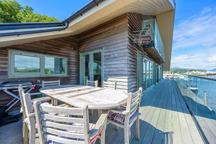 4 Bedroom Detached House For Sale In Porthmadog, LL49