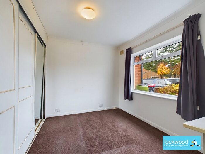 2 Bedroom Bungalow To Rent In Willson Road, Englefield Green, Egham, TW20