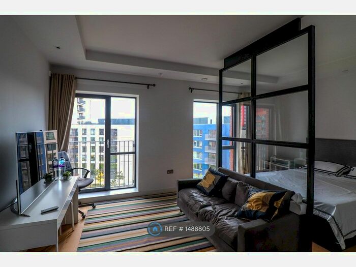 Studio To Rent In Java House, London, E14 - Photo 2