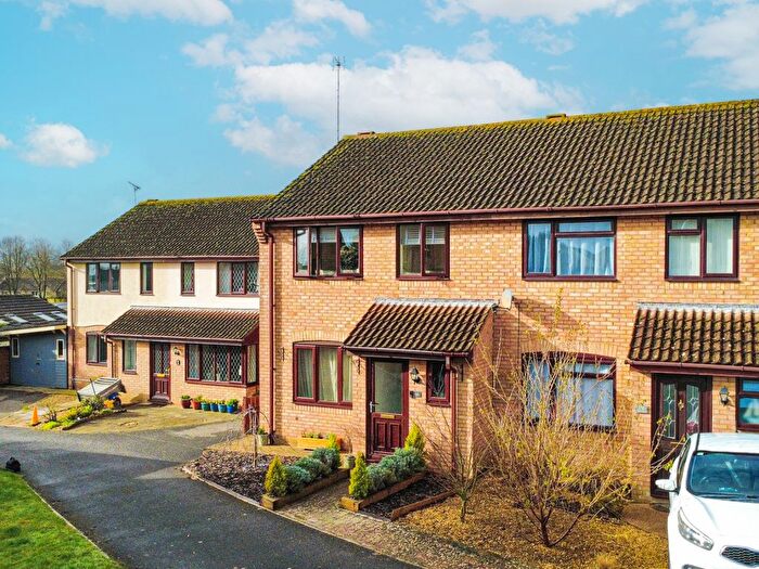 3 Bedroom Semi Detached House For Sale In Grafton Close, Taunton, Somerset, TA2