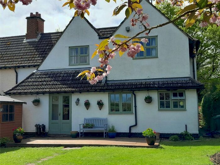 4 Bedroom Semi-Detached House For Sale In The Street, Manuden, Essex, CM23