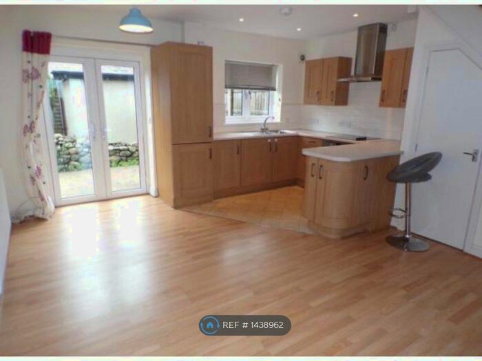 2 Bedroom Semi-Detached House To Rent In Fron Deg, Caernarfon, LL54