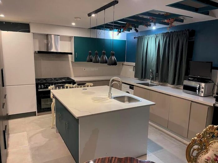 7 Bedroom Detached House To Rent In Cobmead Grove, Waltham Abbey, EN9