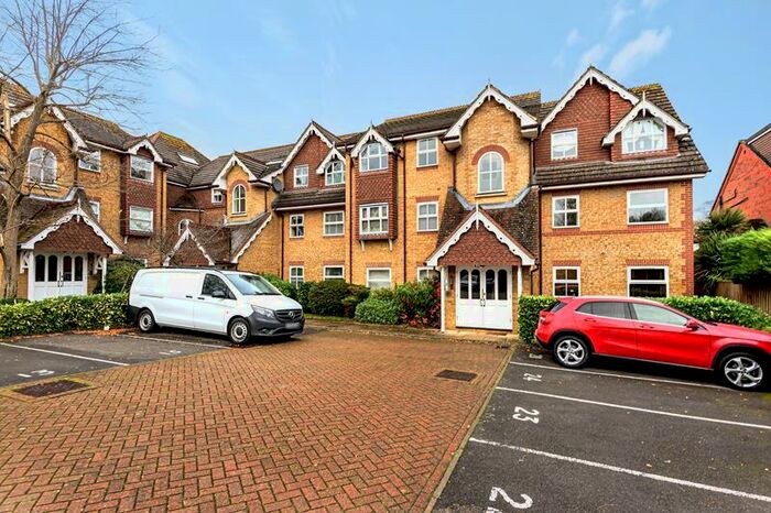 2 Bedroom Apartment To Rent In Sovereign Court, Chobham Road, SL5