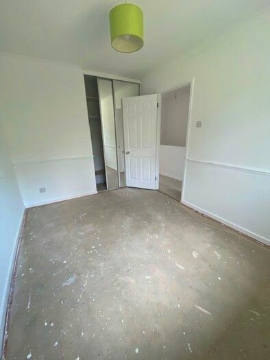 3 Bedroom Semi-Detached House To Rent In Lamberhurst Grove, Milton Keynes, MK7