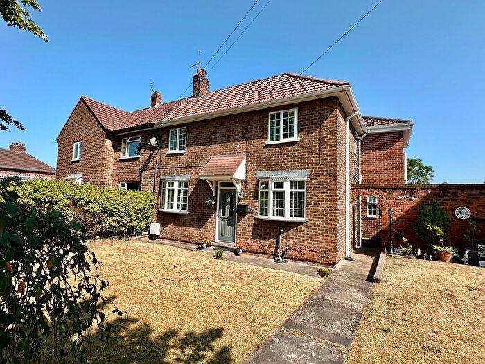 4 Bedroom Semi-Detached House For Sale In Doncaster Road, Armthorpe, Doncaster, DN3
