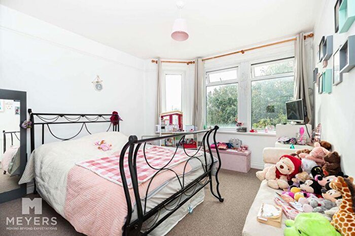 3 Bedroom Semi-Detached House For Sale In Wheaton Road, Bournemouth, BH7