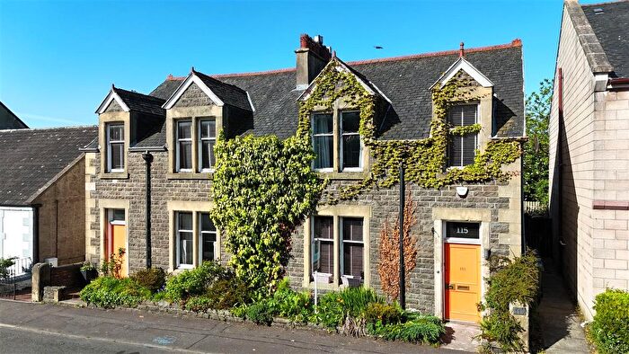 4 Bedroom Detached House For Sale In South Mid Street, Bathgate, EH48