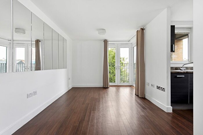 2 Bedroom Flat To Rent In Tria Apartments, Durant St, E2