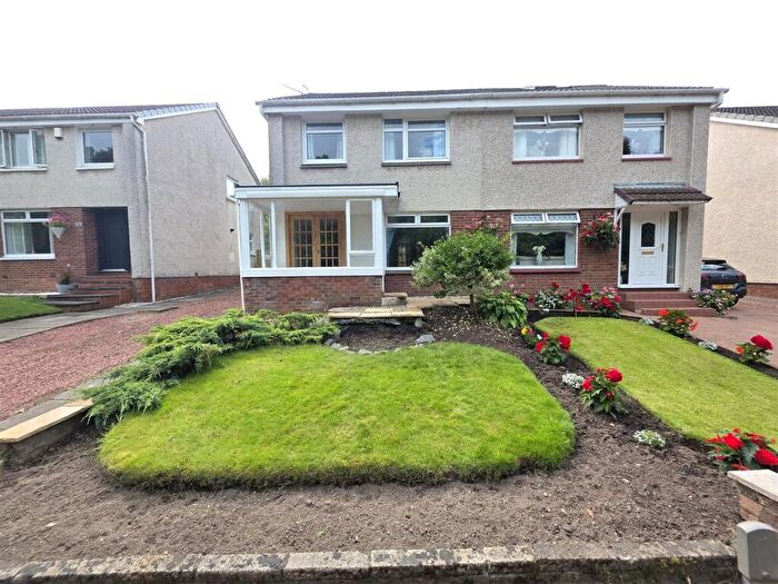 3 Bedroom Semi-Detached House To Rent In Mossneuk Drive, Mossneuk, East Kilbride, G75