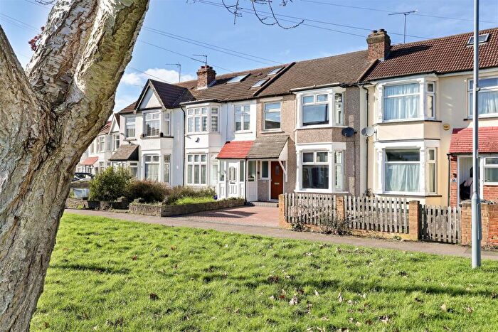 3 Bedroom Terraced House For Sale In Marmion Close, Chingford, E4