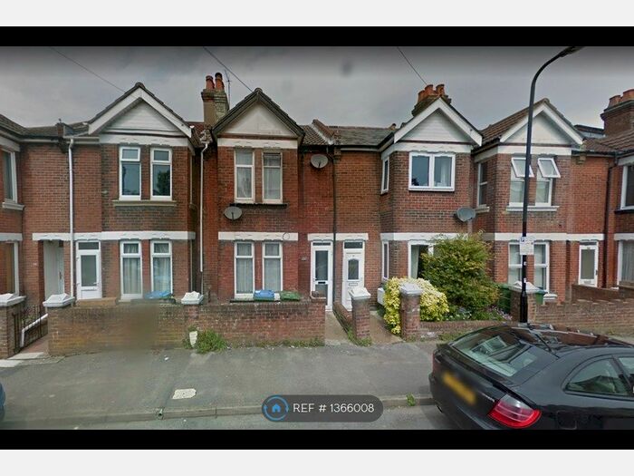 4 Bedroom Terraced House To Rent In Malmesbury Road, Southampton, SO15