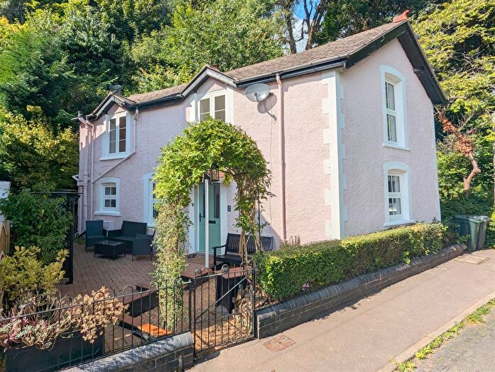 2 Bedroom Cottage To Rent In Westminster Road, Malvern, WR14