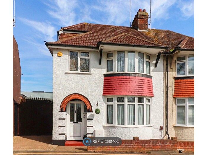 4 Bedroom Semi Detached House To Rent In Watford Filed, Watford, WD18