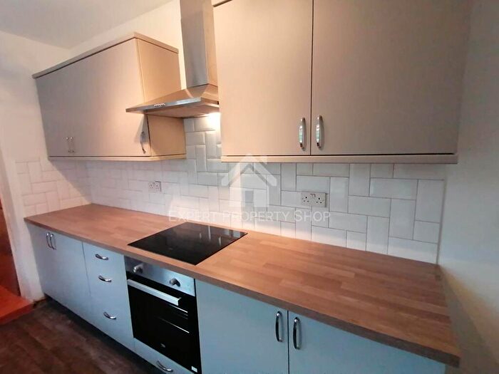 2 Bedroom House To Rent In Gateford Road, Worksop, S81