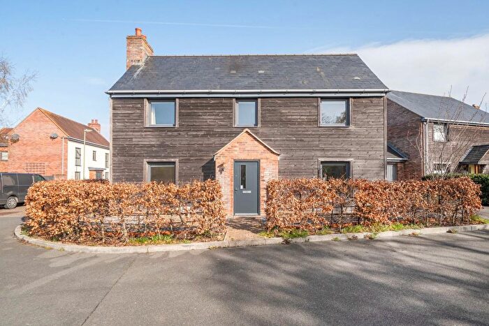 4 Bedroom Detached House For Sale In Angus Way, Waterlooville, PO7