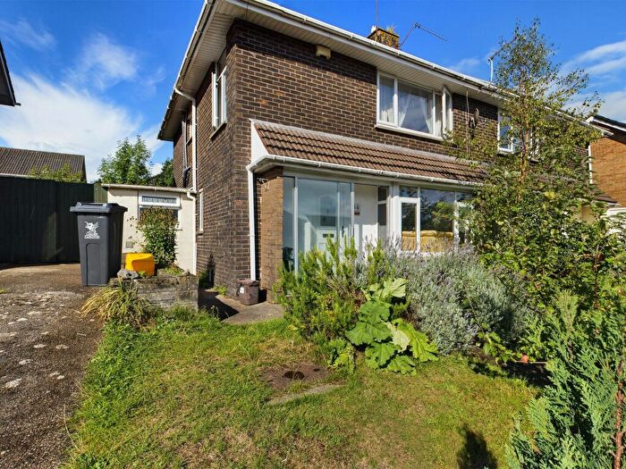 3 Bedroom Semi-Detached House For Sale In Orange Grove, Cardiff, CF5
