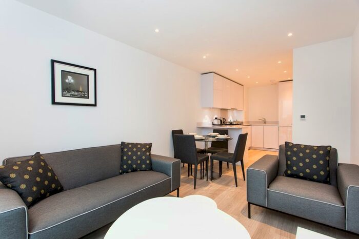 1 Bedroom Flat To Rent In Saffron Central Square, Croydon, London, CR0