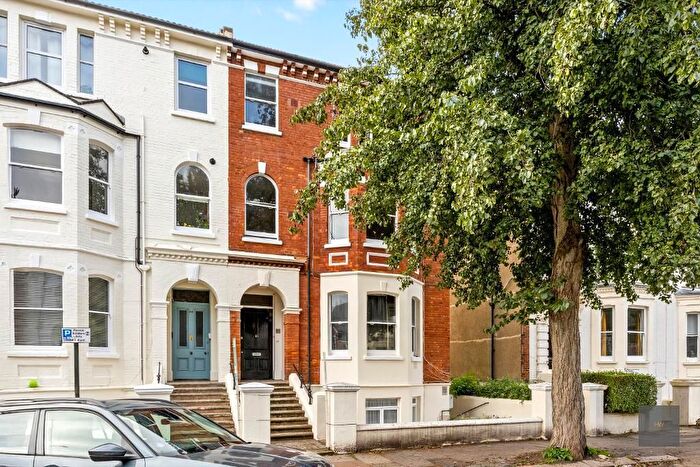 1 Bedroom Flat To Rent In Clarendon Villas, Hove, BN3