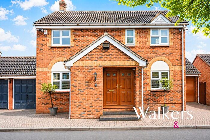 4 Bedroom Detached House For Sale In Armonde Close, Boreham, CM3
