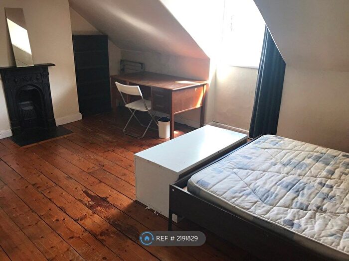 6 Bedroom Terraced House To Rent In Anglo Terrace, Bath, BA1