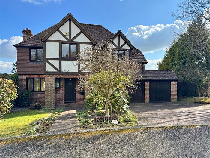 5 Bedroom Detached House For Sale In Wayside Walk, Heathfield, TN21