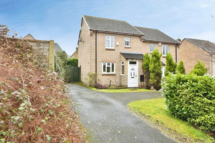 2 Bedroom Semi Detached House For Sale In Vale House Drive, Hadfield, Glossop, Derbyshire, SK13
