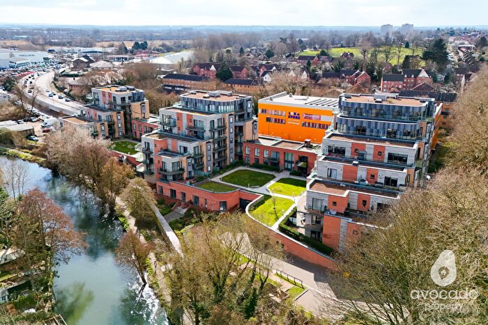 2 Bedroom Apartment For Sale In Riverside View, Reading, RG1