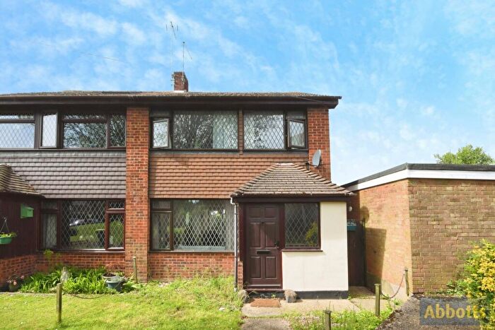3 Bedroom End Of Terrace House For Sale In Hilary Crescent, Rayleigh, Essex, SS6