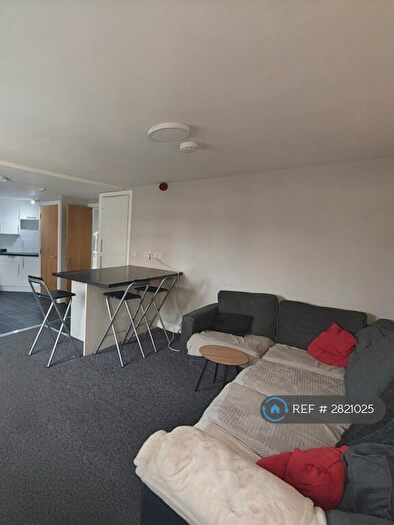 8 Bedroom Flat To Rent In Rhymney Terrace, Cardiff, CF24