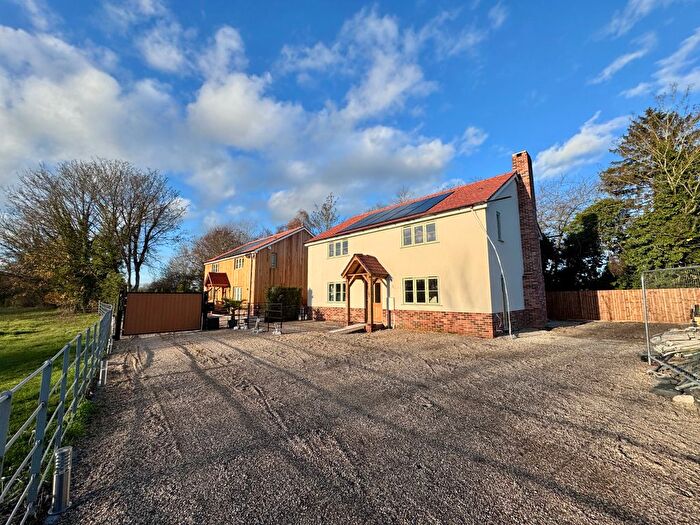 4 Bedroom Detached House For Sale In High Street, Harston, Cambridge, CB22