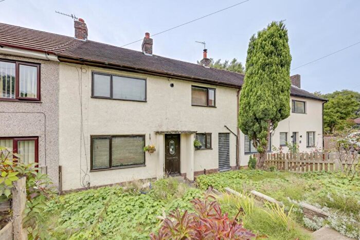 2 Bedroom Terraced House For Sale In Shawfield, Rawtenstall, Rossendale, BB4